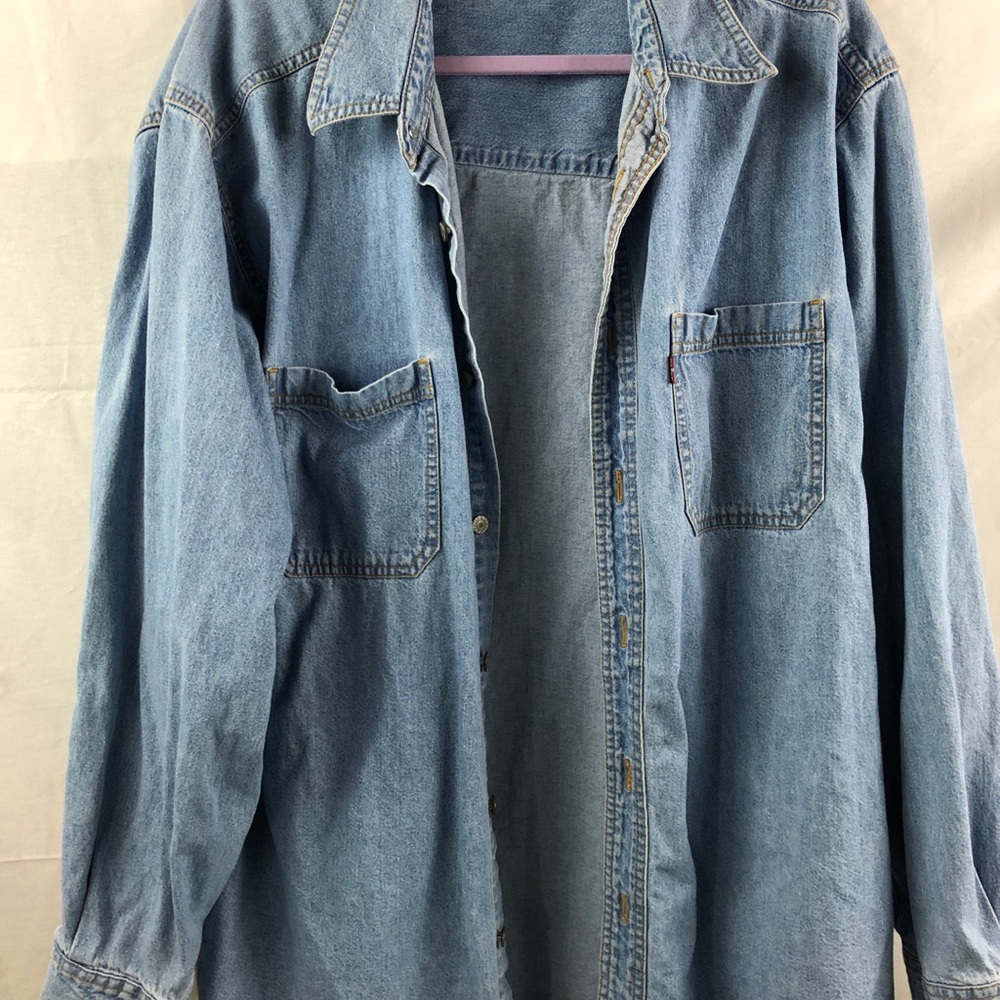 LEVIS DENIM JACKET